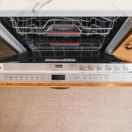 Gehobenes Ambiente In Historischer Wohnung Walting Bagian luar foto